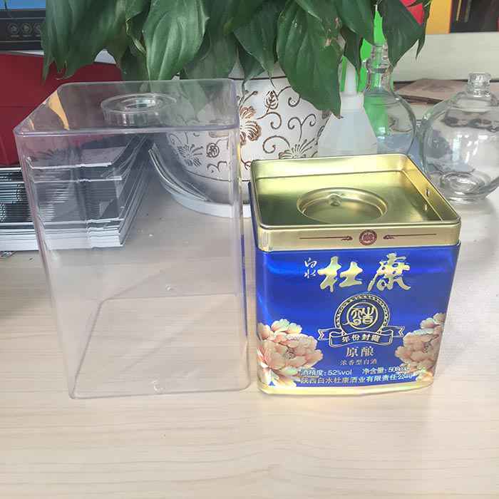 pet酒(jiǔ)盒透明(míng)罩