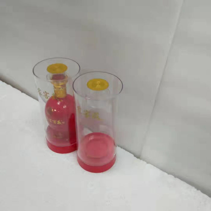 小圓筒(tǒng)白酒透明(míng)盒包裝實惠…