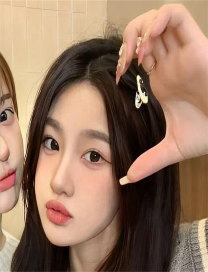 小雁与吴爱丽观影前必读：如何欣赏精致的视觉细节 增强情感共鸣